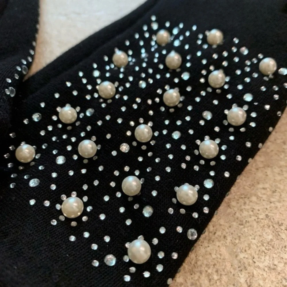 Adrienne Vittadini || womans pearl rhinestone gloves one size